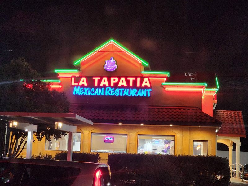 La Tapatia #5 exterior